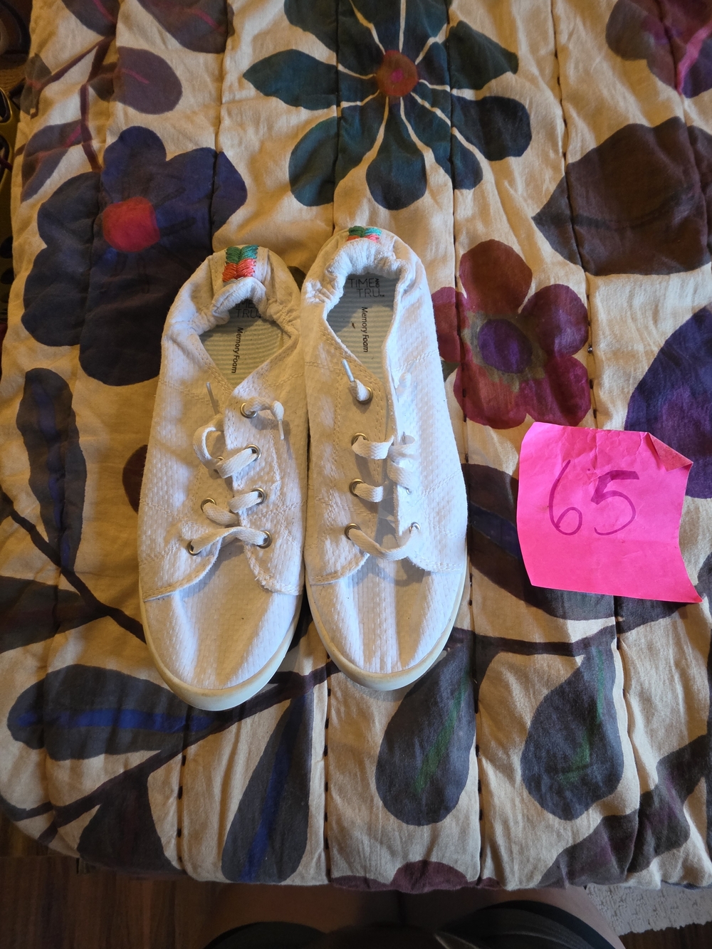 Time And Tru Slip On Sneakers Size 11